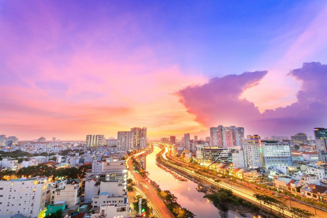 הו צ'י מין סיטי Spacious Saigon - Infinity Pool Signature מראה חיצוני תמונה